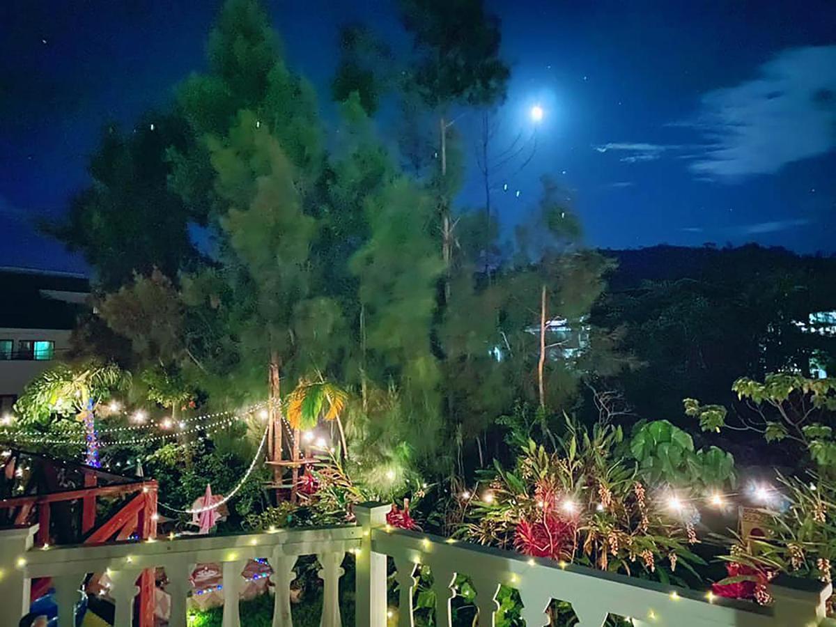 Starry Forest Okinawa Onna
